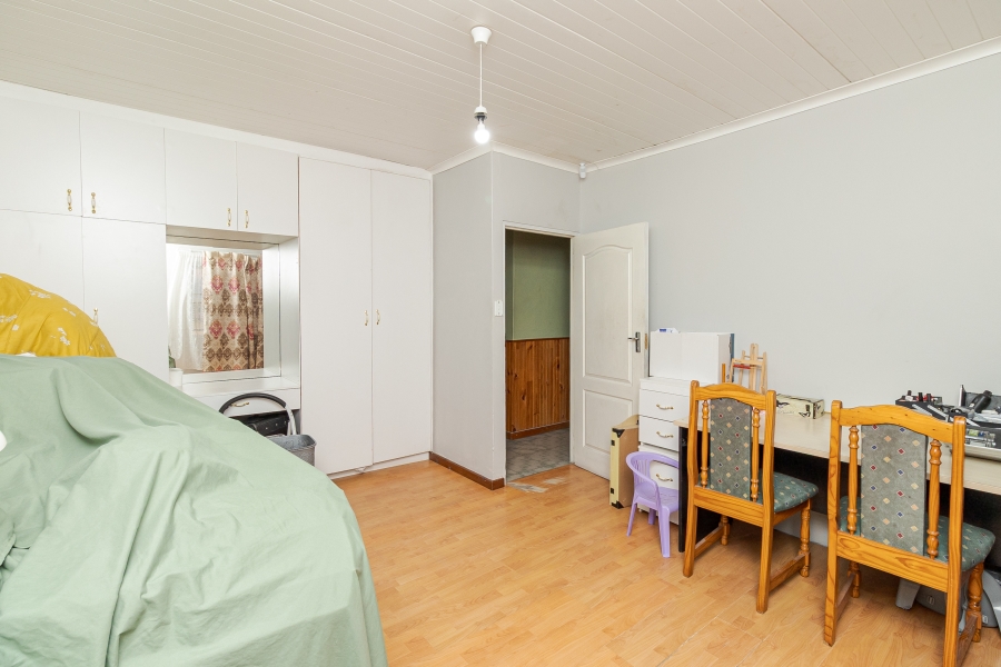 4 Bedroom Property for Sale in Devon Park Western Cape